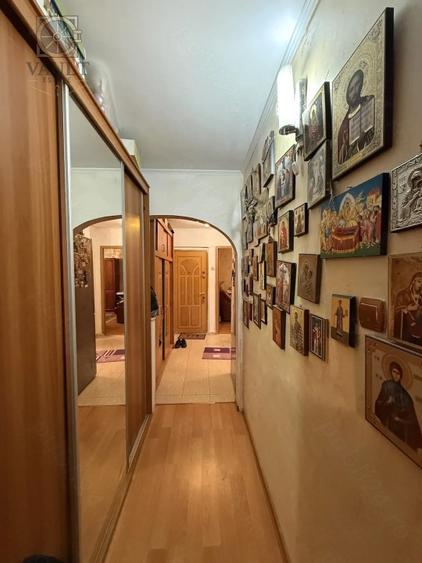 Apartament cu 3 camere decomandat, mobilat în Rahova