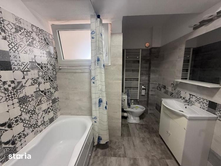 Apartament cu 3 camere în Cetate