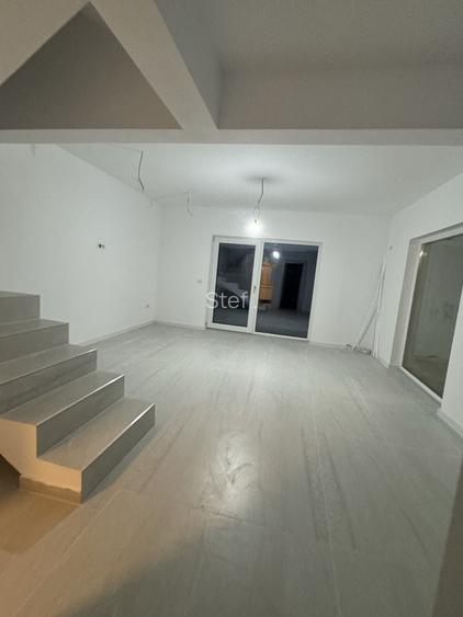 Casa tip duplex 190 mp Magurele Ilfov, Strada Fabricii