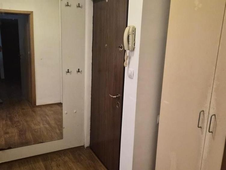 Apartament cu 2 camere semidecomandat în Brazda lui Novac