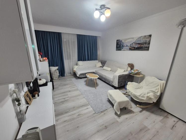 Apartament cu 2 camere decomandat în Trivale