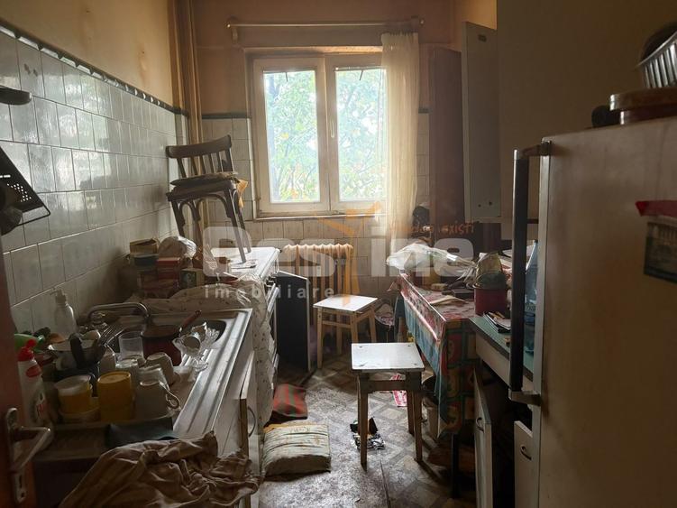Apartament cu 4 camere decomandat în Dorobanți