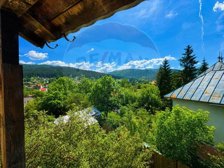 Casă cu Teren 200 Mp în Poiana