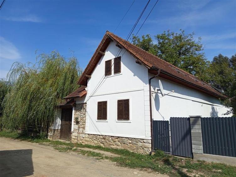 Hotel/Pensiune, de 431 mp, în Ilidia