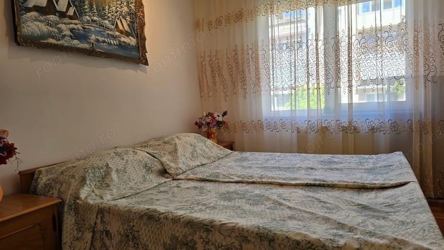 Apartament cu 4 camere decomandat în Dorobanți