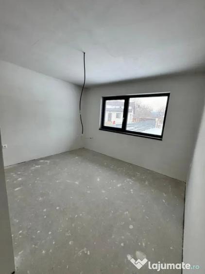 Casă cu 3 camere cu Teren 1200 Mp în Tăuții-Măgherăuș