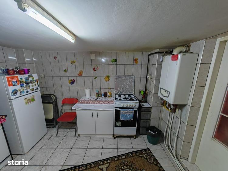 Apartament cu 4 camere în Letea