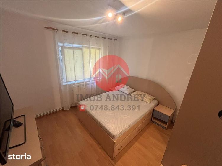 Apartament cu 3 camere decomandat în Central
