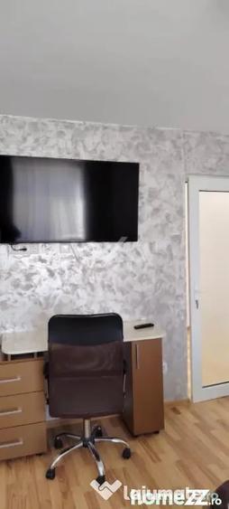 Casă cu 7 camere cu Teren 450 Mp în Central