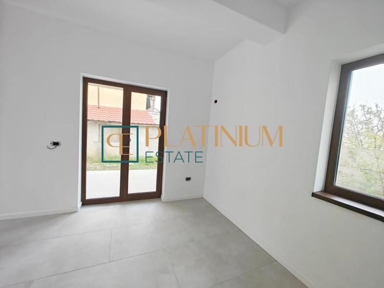 Duplex cu 4 camere cu Teren 300 Mp în Utvin