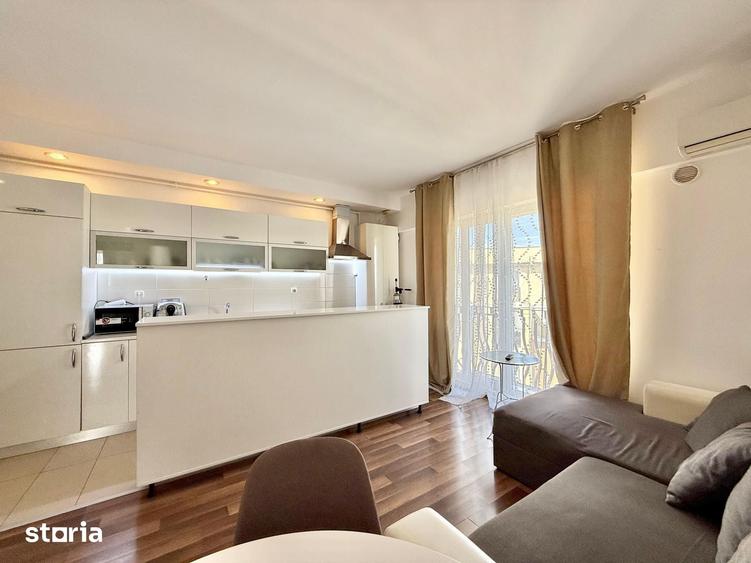 Apartament cu 3 camere semidecomandat în Ștefăneștii de Jos
