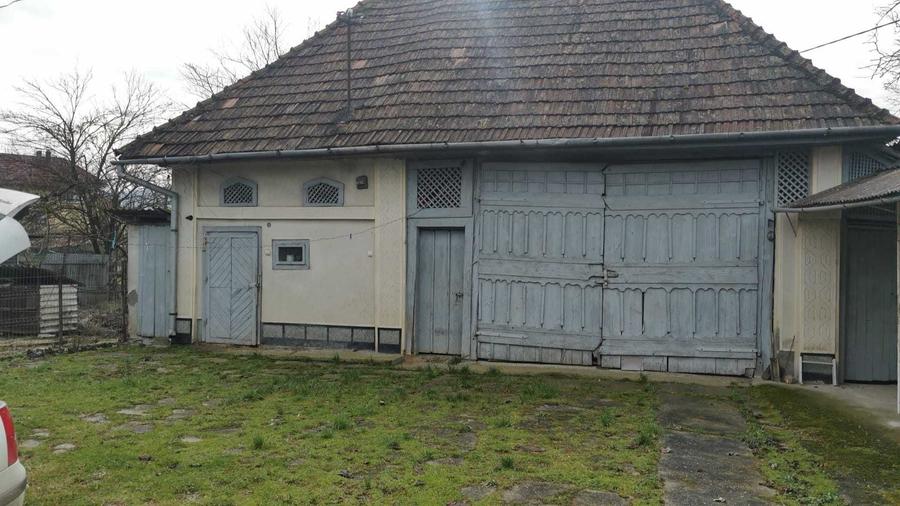 Casă cu 3 camere în Central