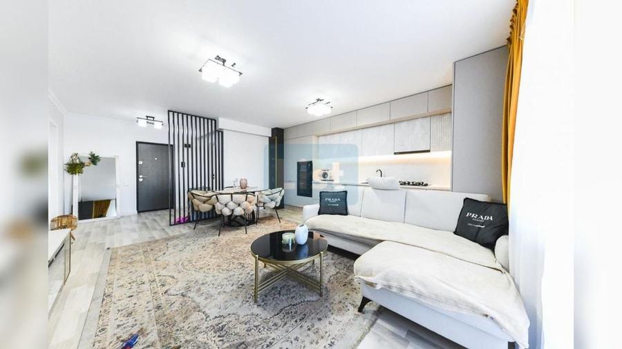 Apartament cu 2 camere semidecomandat, mobilat în Între Lacuri