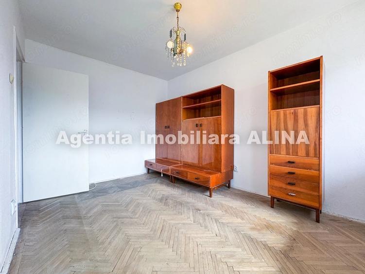 Apartament cu 2 camere semidecomandat în Piața Centrală