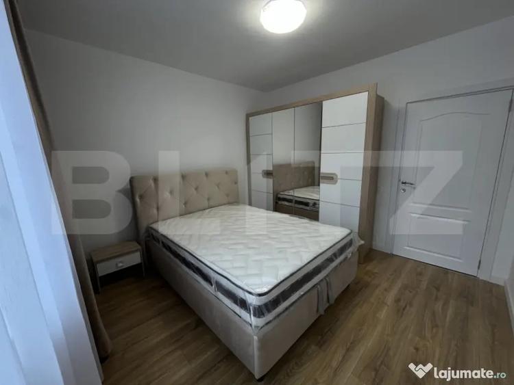 Apartament cu 3 camere semidecomandat, mobilat în Florești