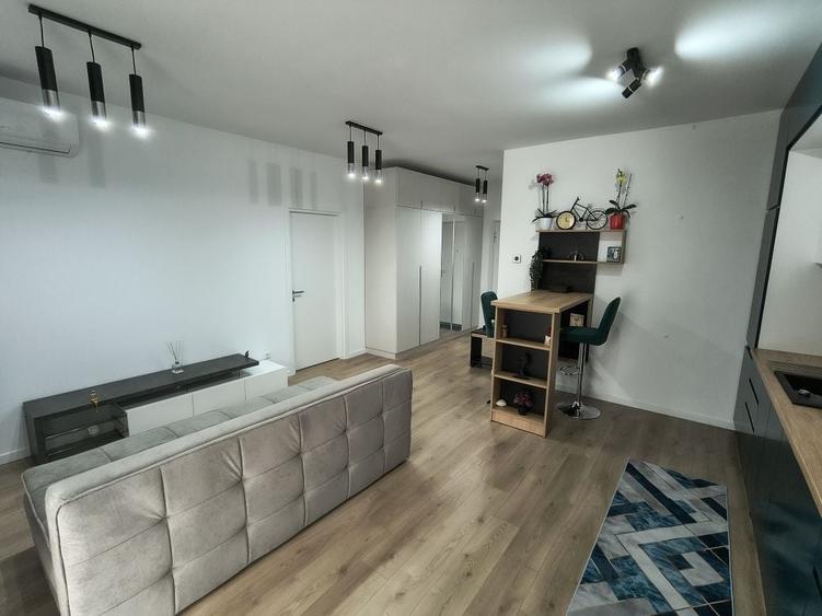 Apartament cu 2 camere semidecomandat în Central