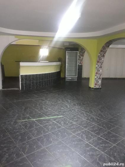 Spațiu comercial, de 550 mp, în Var