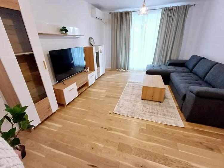 Apartament cu 2 camere decomandat, mobilat în Regie