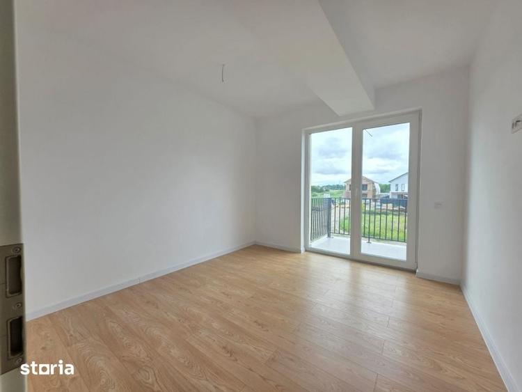 Casă cu 3 camere cu Teren 250 Mp în Stupini