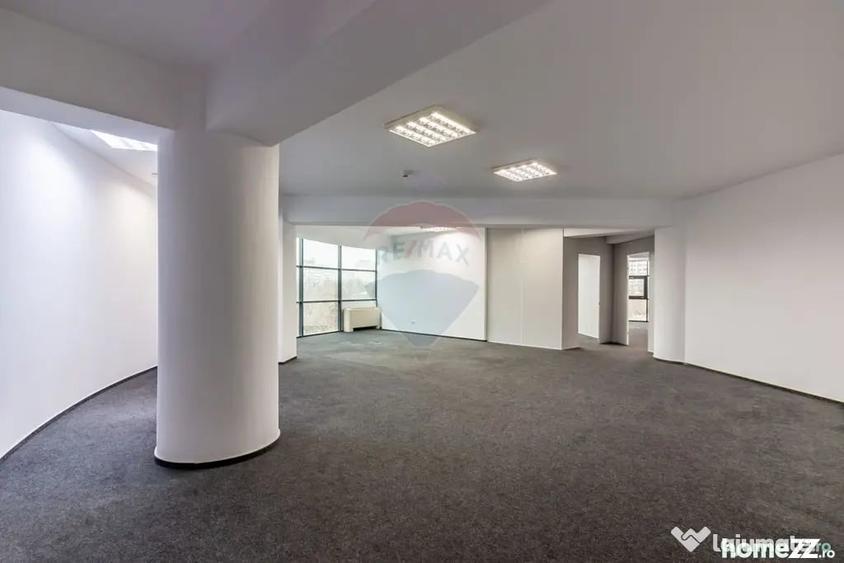 Spațiu comercial, de 240 mp, în Mihai Bravu