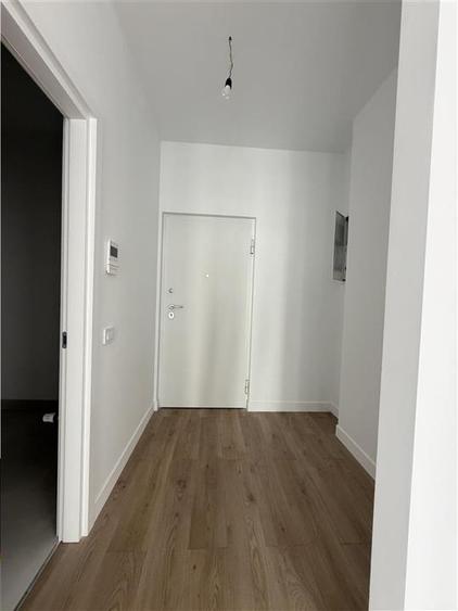 Apartament cu 2 camere decomandat în Baza 3