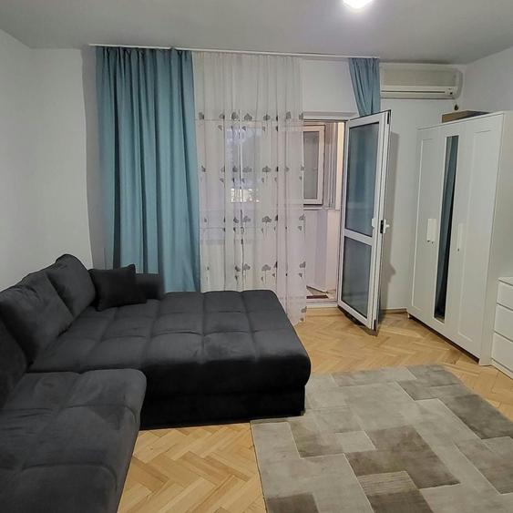 Apartament cu 2 camere decomandat în Lacu