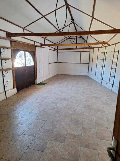 Spațiu comercial, de 108 mp, în Matca