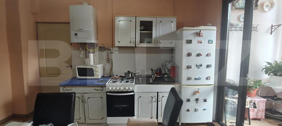 Casă individuală cu 3 camere cu Canalizare în Ultracentral