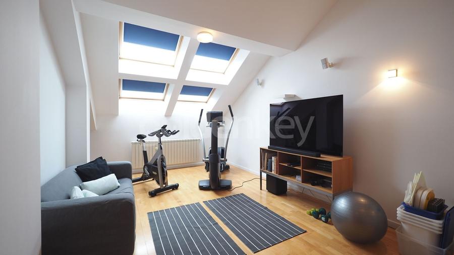 Duplex cu 7 camere cu Piscina în Pipera