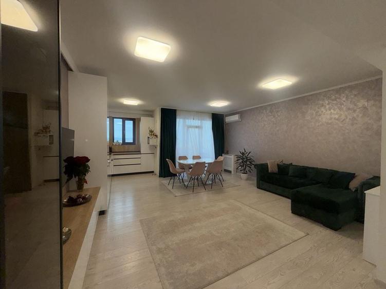 Apartament cu 3 camere decomandat în Blejoi