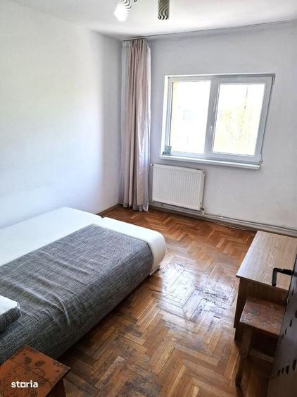 Apartament cu 3 camere decomandat în Unirii Sud
