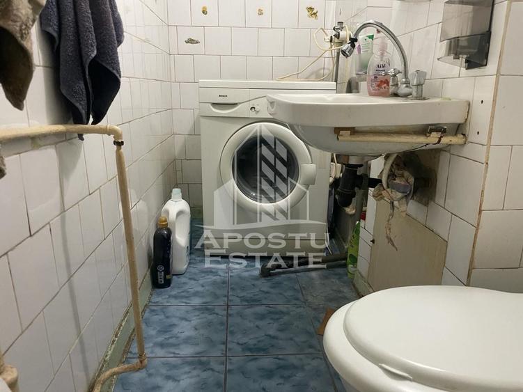 Apartament cu 4 camere decomandat în Podgoria