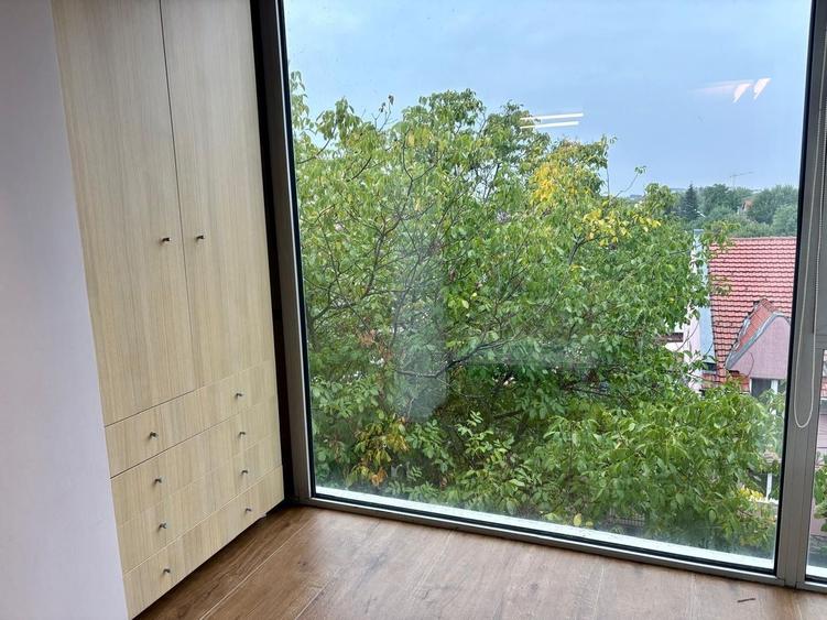 Apartament cu 2 camere decomandat, mobilat în Bucovina