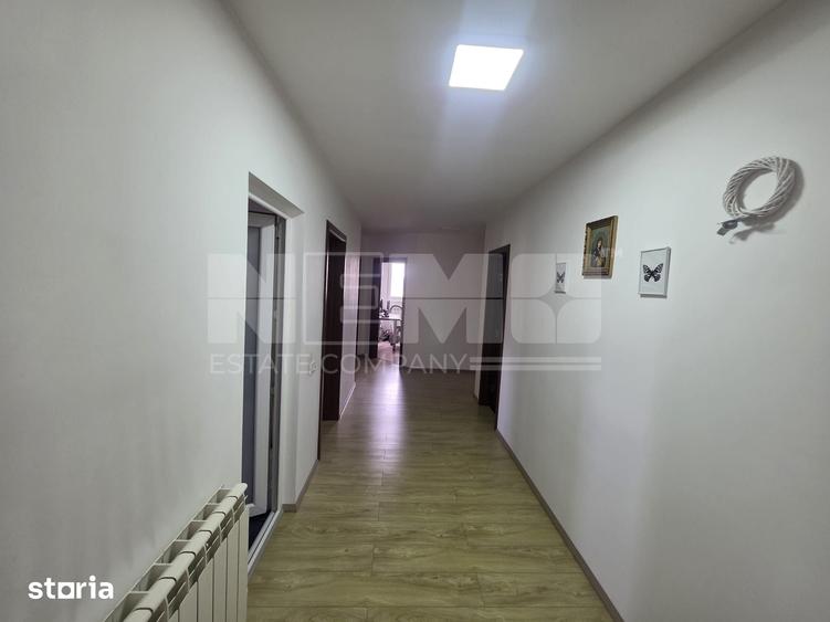 Casă cu 7 camere cu Teren 1000 Mp în Mitocu Dragomirnei