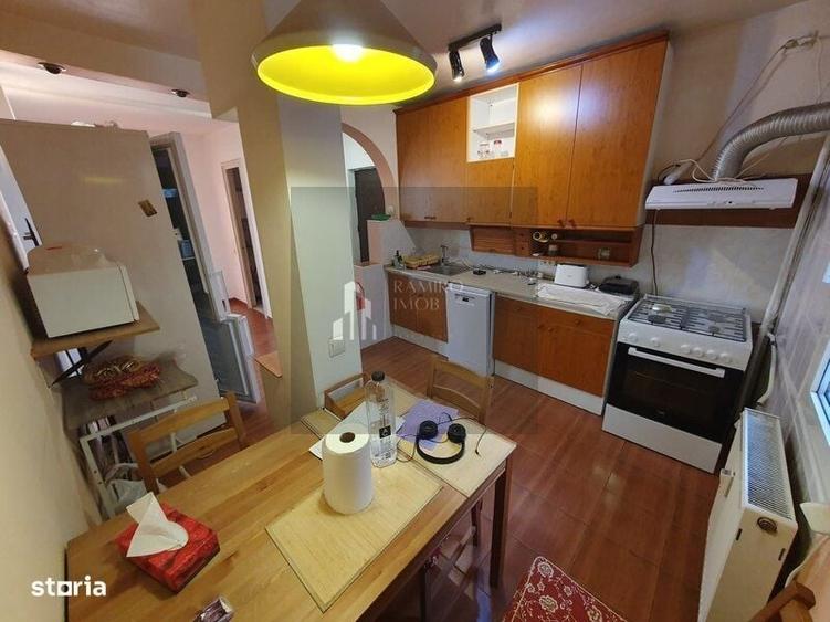 Apartament cu 4 camere decomandat în Costin Georgian