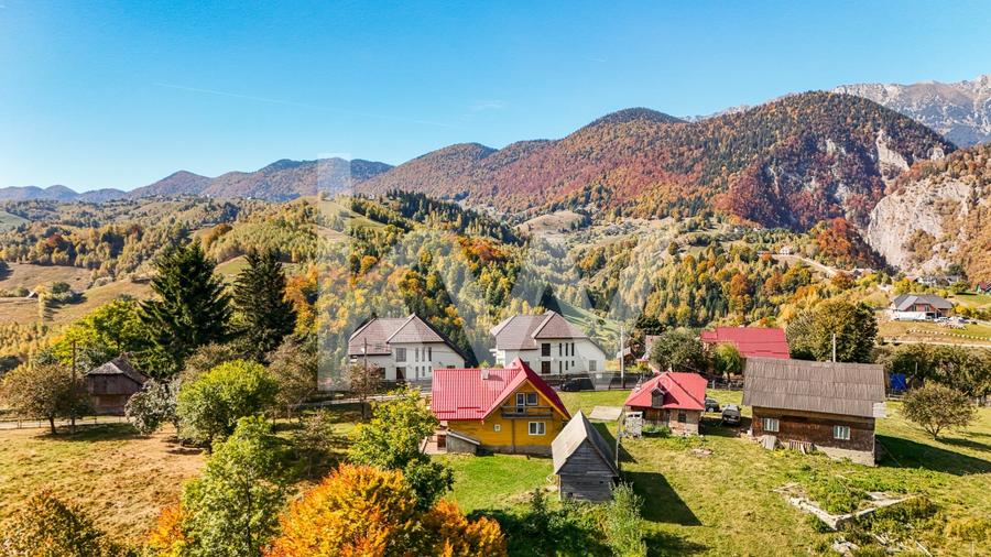 Casă individuală cu 4 camere cu Teren 1045 Mp în Măgura