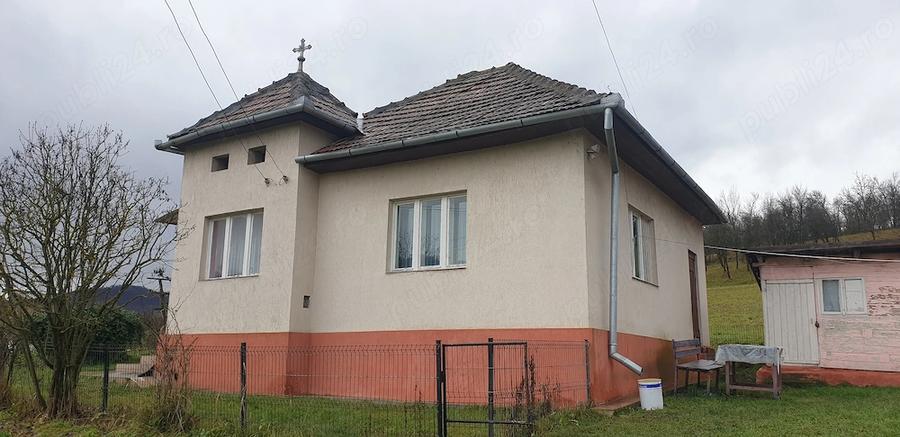 Casă cu 2 camere cu Teren 3343 Mp în Silivaș