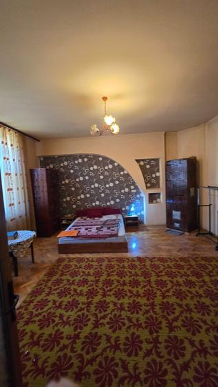 Casă cu 2 camere în Central