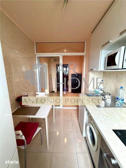 Apartament cu 2 camere decomandat în Vest