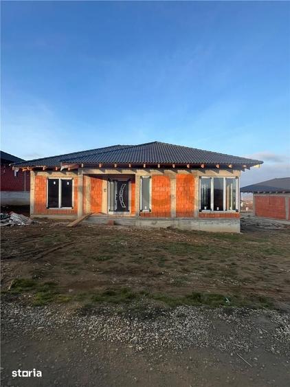 Casă cu 4 camere cu Teren 650 Mp în Oncea