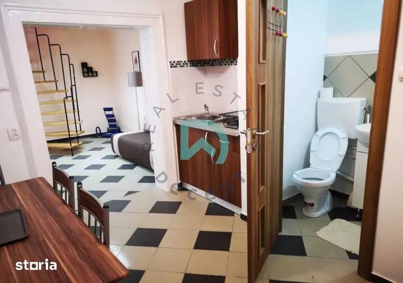 Casă cu 4 camere cu Teren 100 Mp în Schei