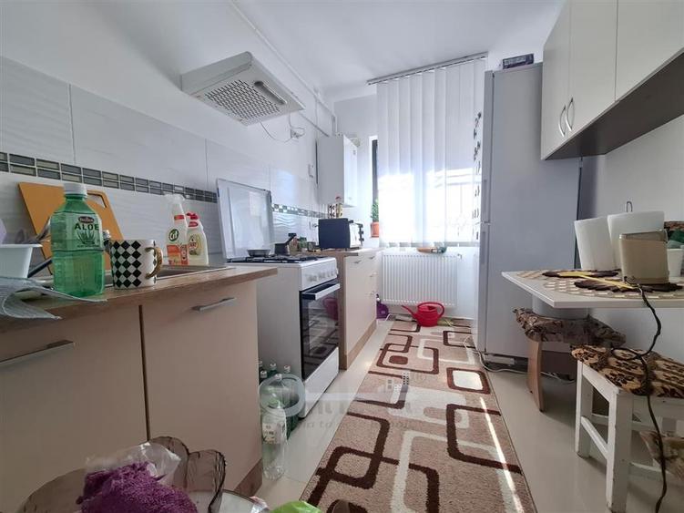 Apartament cu 2 camere semidecomandat, mobilat în Lunca Cetățuii