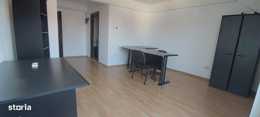 Spațiu comercial, de 319 mp, în Central