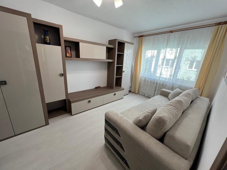 Apartament cu 2 camere în Vasile Aaron