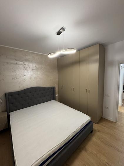 Apartament cu 2 camere semidecomandat în Tunari