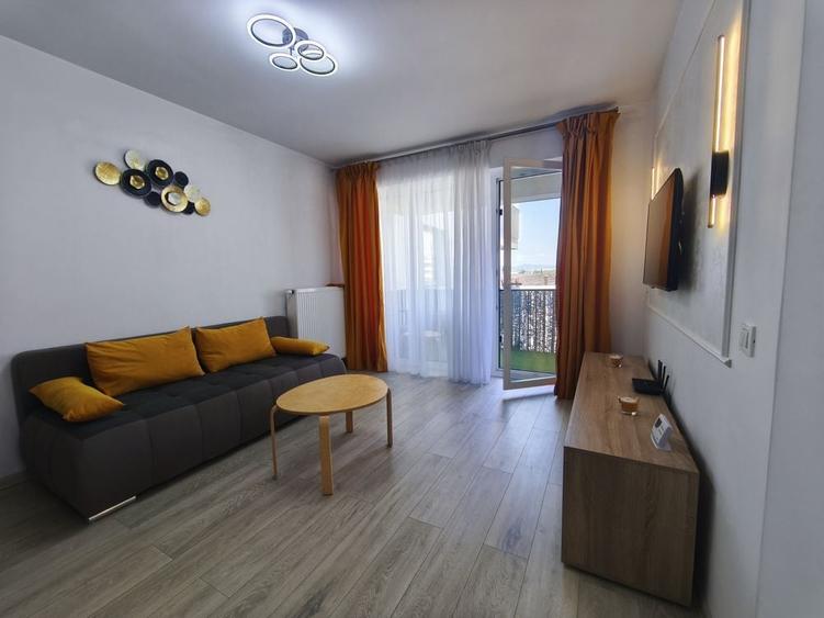 Apartament cu 2 camere decomandat în Exterior Vest