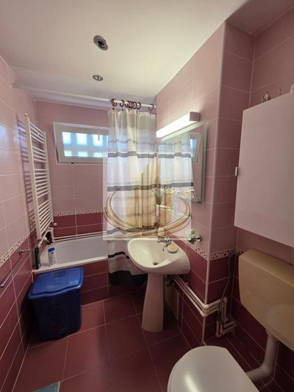 Apartament cu 3 camere semidecomandat, mobilat în Gheorghe Lazăr