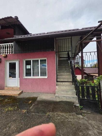 Casă cu 4 camere în Cuzdrioara