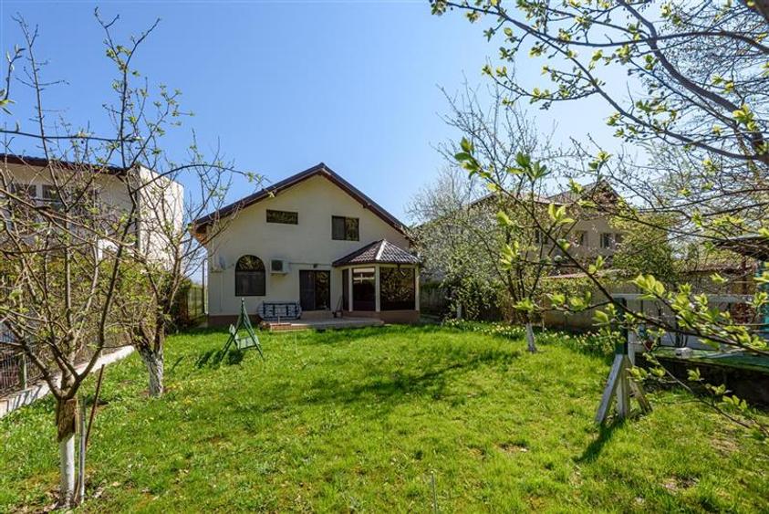 Casă individuală cu 4 camere cu Teren 512 Mp în Snagov