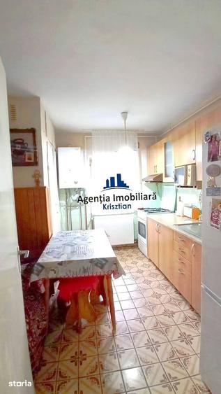Apartament cu 2 camere de vanzare zona Micro 16 - 5